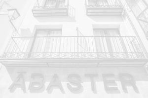 Fachada transparente de Hotel Ábaster en Soria 6