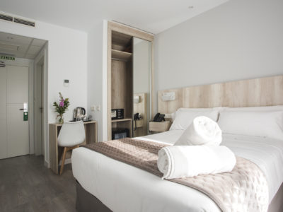 Habitación matrimonio Hotel Ábaster en Soria
